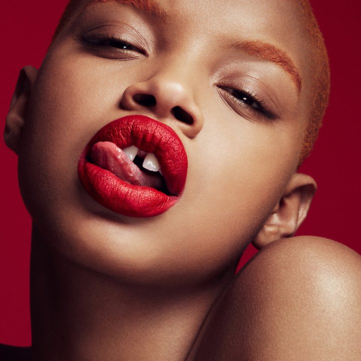 Stunna Lip, el rojo perfecto de Fenty&nbsp;Beauty