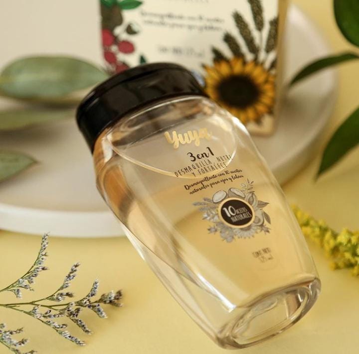 Yuya lanza un desmaquillante bifásico que revitalizará tus&nbsp;pestañas