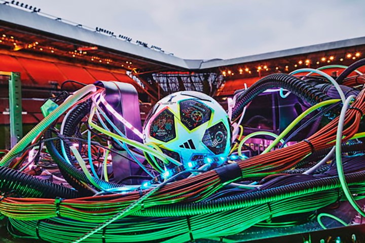 adidas presenta el UWCL Pro Ball Eindhoven: el balón oficial de la final de la UEFA Women’s Champions&nbsp;League